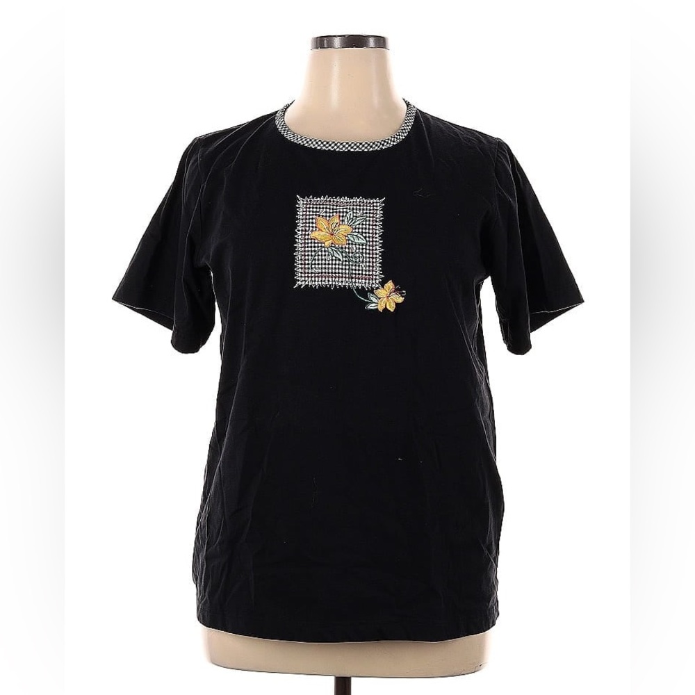 Flowers Embroidery Black Vintage Tee Shirt